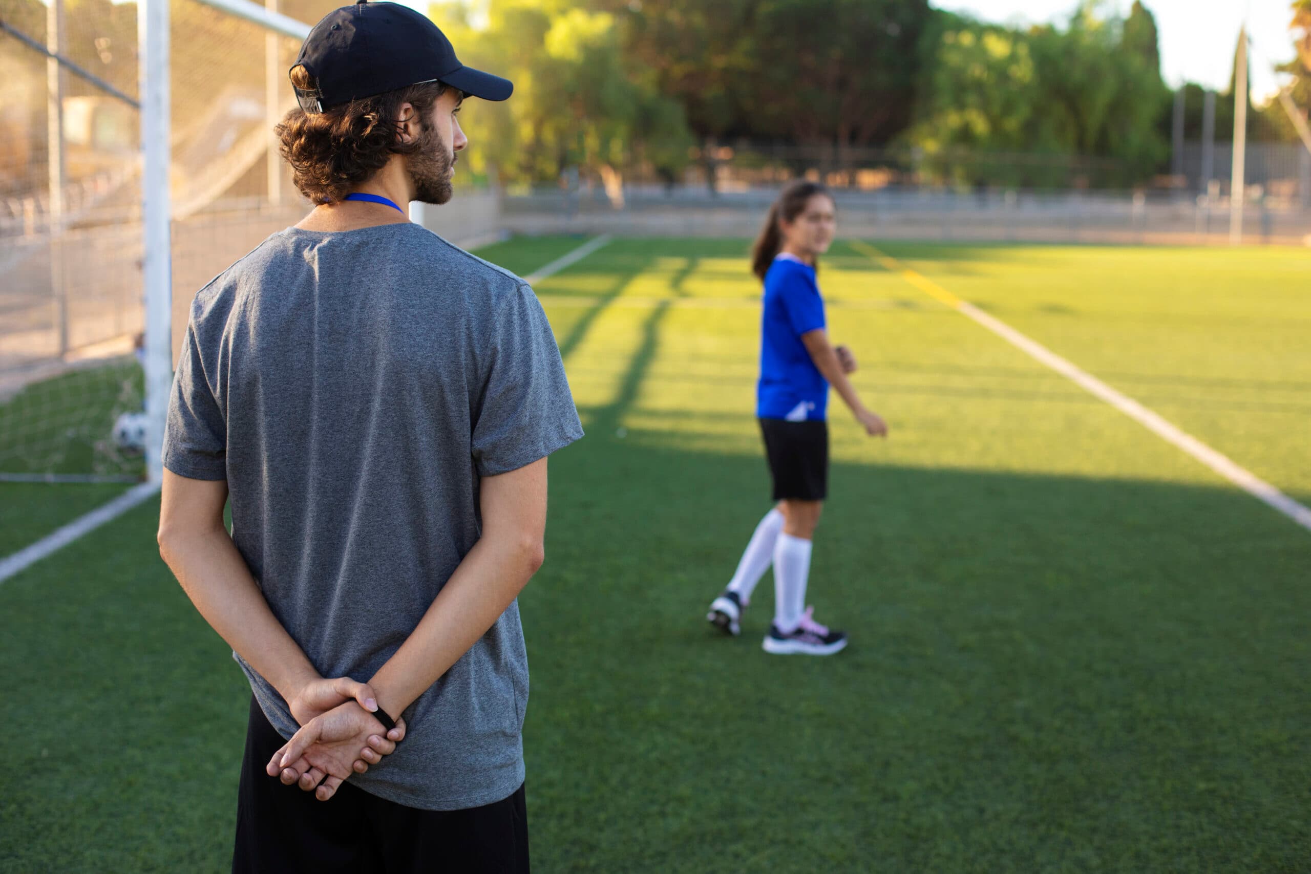 Como programar a semana de treinos para prevenir lesões e otimizar o desempenho no futebol
